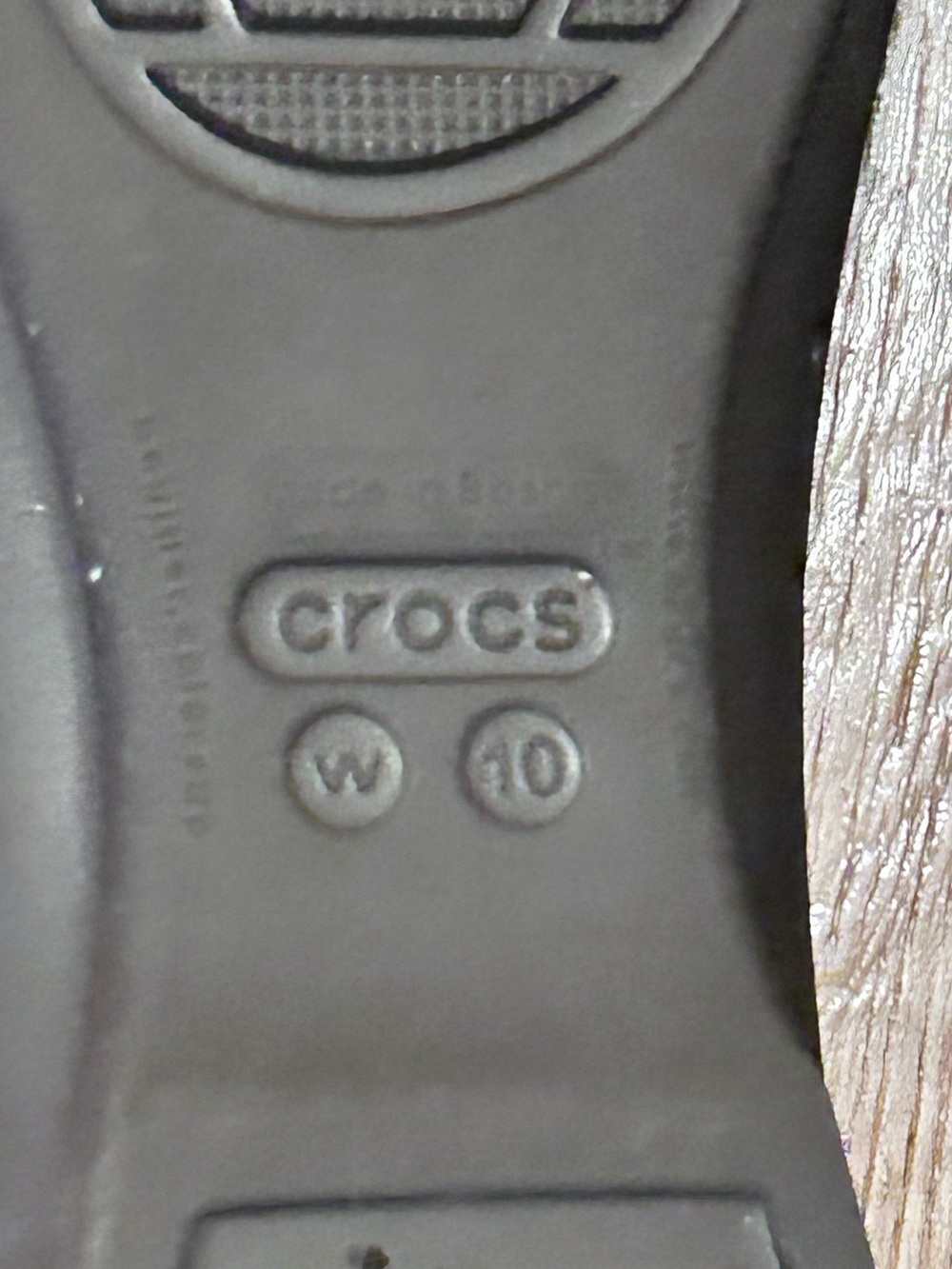 Crocs Gianna Gold Medallion Brown Ballet Flats Slip Ons Comfort Women’s 10 - Picture 12 of 15